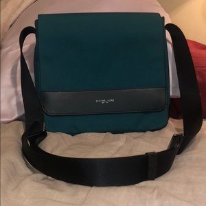 Michael Kors Messenger Bag